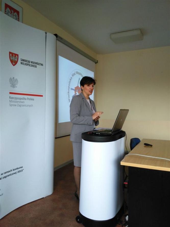 Wystąpienia dyrektor Biura Współpracy Międzynarodowej Anny Markiewicz podczas spotkania organizowanego w Koninie- kliknij aby powiększyć