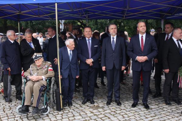 Chwała bohaterom pamięć o ofiarach - kliknij aby powiększyć