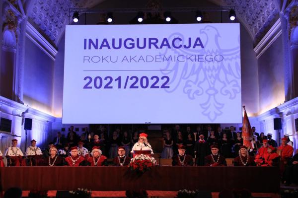 Marszałek Marek Woźniak wziął udział w inauguracjach roku akademickiego Uniwersytetu im. Adama Mickiewicza w Poznaniu Uniwersytetu Medycznego im. Karola Marcinkowskiego w Poznaniu oraz Politechniki Poznańskiej.- kliknij aby powiększyć