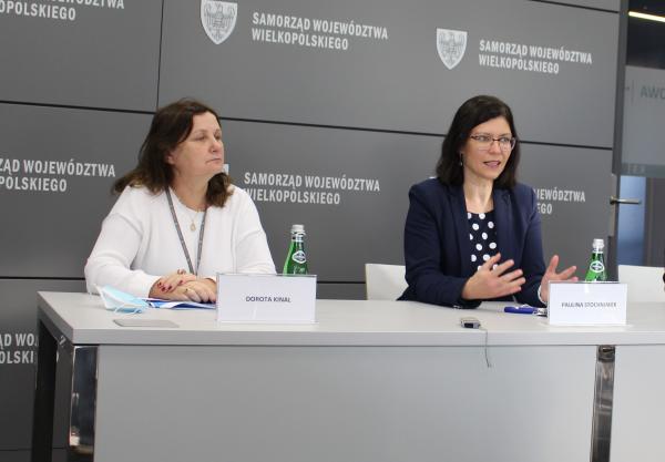 Paulina Stochniałek i Dorota Kinal- kliknij aby powiększyć