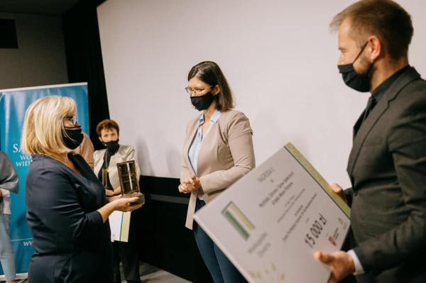 10 listopada w poznańskim Kinie Muza odbyła się uroczysta gala dla laureatów konkursu Wielkopolska Otwarta dla Osób z Niepełnosprawnościami. Wydarzenie otworzyła Paulina Stochniałek Członek Zarządu Województwa Wielkopolskiego.- kliknij aby powiększyć