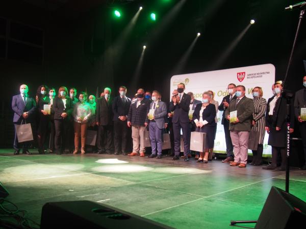 W dniach 10 - 14 listopada w miejscowościach Kiszkowo Krajenka Kluczewo Rychwał i Łęka Opatowska w Wielkopolsce odbyły się uroczyste gale pod nazwą Liderzy Wielkopolskiej Odnowy Wsi. Uroczystości odbyły się w ramach podsumowania V edycji konkursu Aktywna Wieś Wielkopolska organizowanego przez Samorząd Województwa Wielkopolskiego.- kliknij aby powiększyć