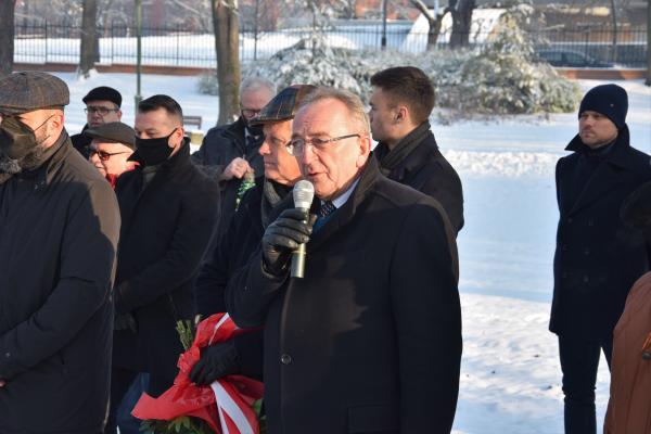 Wicemarszałek Województwa Wielkopolskiego Wojciech Jankowiak reprezentował Wielkopolan podczas tradycyjnych Wielkopolskich Zaduszek Mikołajczykowskich które odbywały się w Poznaniu w sobotę 13 grudnia. Ponadto jako prezes Zarządu Głównego Towarzystwa im. Stanisława Mikołajczyka był współorganizatorem tego wydarzenia. Tegoroczne Zaduszki przypadły w jubileuszowym roku 120 rocznicy urodzin i 55 rocznicy śmierci Stanisława Mikołajczyka.- kliknij aby powiększyć