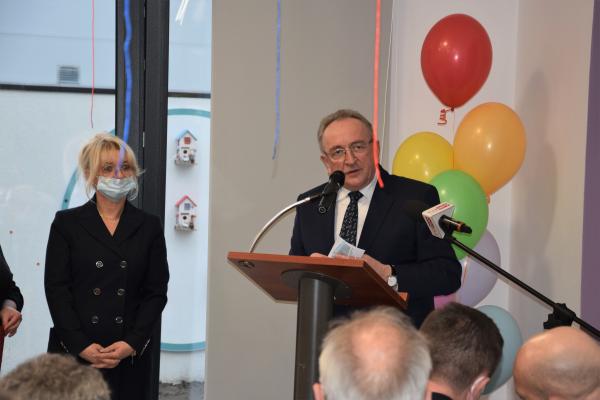 Nz Wicemarszałek Wojciech Jankowiak - otwarcie żłobka Tęczowa Kraina - kliknij aby powiększyć