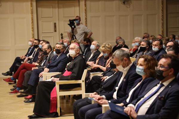 Marszałek Marek Woźniak wziął udział w Gali z okazji 165. rocznicy pierwszego Walnego Zebrania Poznańskiego Towarzystwa Przyjaciół Nauk. W trakcie uroczystości Marszałek wręczył wielkopolskim naukowcom Odznaki Honorowe Za zasługi dla województwa wielkopolskiego najwyższe regionalne odznaczenie.- kliknij aby powiększyć