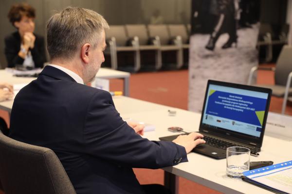 Marszałek wysłał do Brukseli projekt programu unijnego na lata 2021-2027 - kliknij aby powiększyć