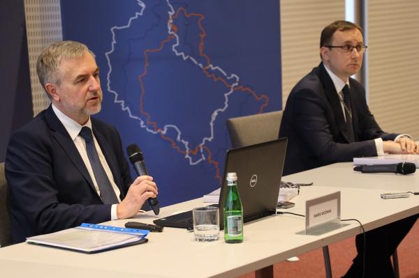 Marszałek wysłał do Brukseli projekt programu unijnego na lata 2021-2027 - kliknij aby powiększyć