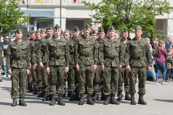 Marszałek świętuje trzeciomajową Konstytucję   - kliknij aby powiększyć