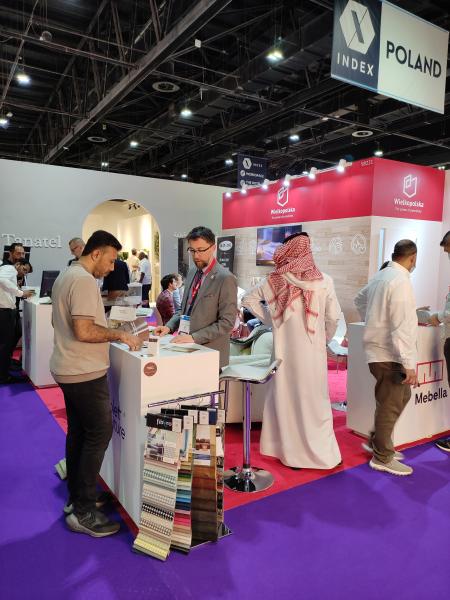 zdjęcie z targów w Dubaju- kliknij aby powiększyć