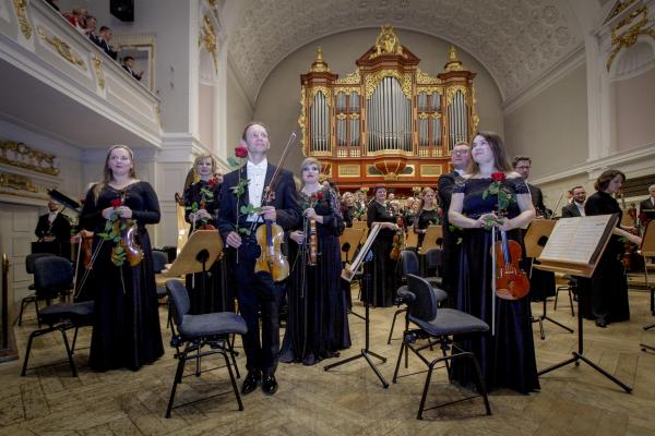 Orkiestra Filharmonii Poznańskiej- kliknij aby powiększyć