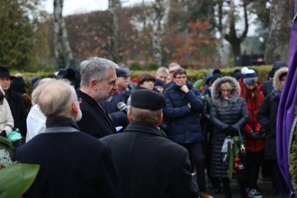 Pogrzeb prof. Andrzeja Wyrwy - nz. Marek Woźniak - kliknij aby powiększyć