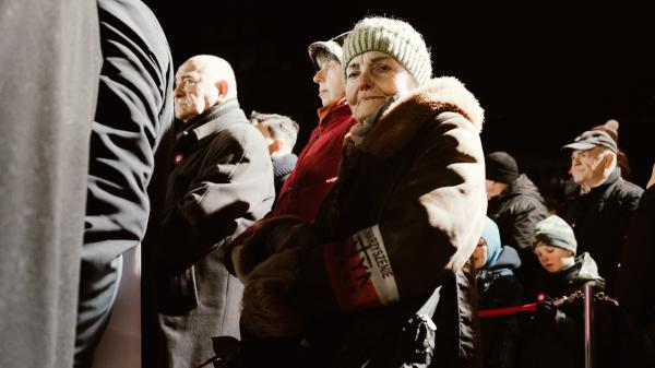 27 grudnia w dniu 104. rocznicy wybuchu Powstania Wielkopolskiego poznaniacy i Wielkopolanie spotkali się przed pomnikiem Powstańców Wielkopolskich w stolicy regionu.- kliknij aby powiększyć