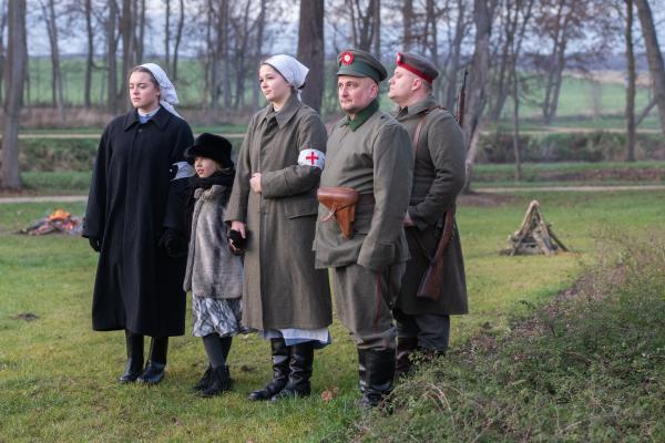 Marszałek Marek Woźniak wziął udział w uroczystości odsłonięcia pomnika Powstańca Wielkopolskiego w Jaraczewie. - kliknij aby powiększyć