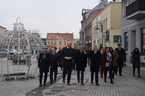 We wtorek 24 stycznia Marek Woźniak Marszałek Województwa Wielkopolskiego odwiedził Szamotuły. - kliknij aby powiększyć