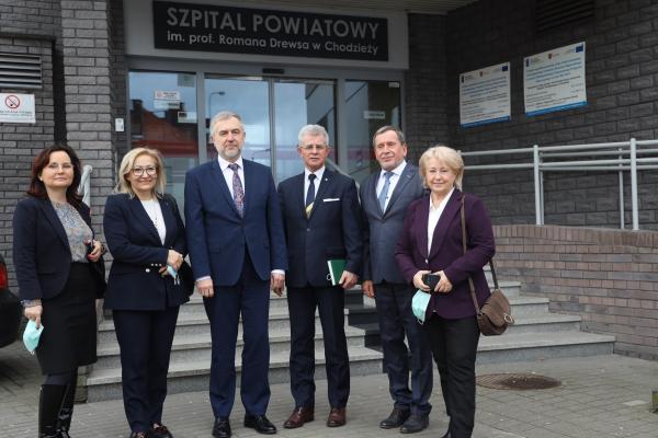 16 mln trafi z kolei do szpitala powiatowego w Chodzieży który zakupi m.in. stół operacyjny ortopedyczny czy aparat do laseroterapii.- kliknij aby powiększyć