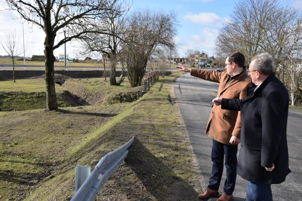 Wicemarszałek Jankowiak wizytował inwestycje drogowe na terenie gminy Buk- kliknij aby powiększyć