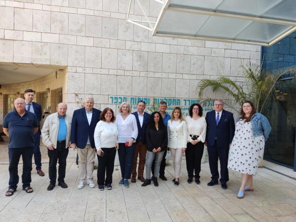 komisja w Izraelu- kliknij aby powiększyć