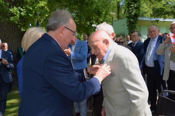 Wojciech Jankowiak Wicemarszałek Województwa Wielkopolskiego wziął udział w dorocznych obchodach Święta Ludowego które zorganizowane zostały w niedzielę 28 maja na terenie Muzeum Narodowego Rolnictwa i Przemysłu Rolno-Spożywczego w Szreniawie- kliknij aby powiększyć