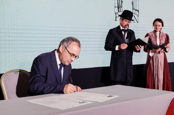W środę 7 czerwca w Bazarze Poznańskim zainaugurowano nową inicjatywę kulturalną zrzeszającej różnorodne jednostki związane z pracą organiczną w Wielkopolsce. Szlak Pracy Organicznej będzie opowiadał historię wielkopolskiej pracy u podstaw - idei wokół której budowało się społeczeństwo obywatelskie na terenach zaboru pruskiego. - kliknij aby powiększyć