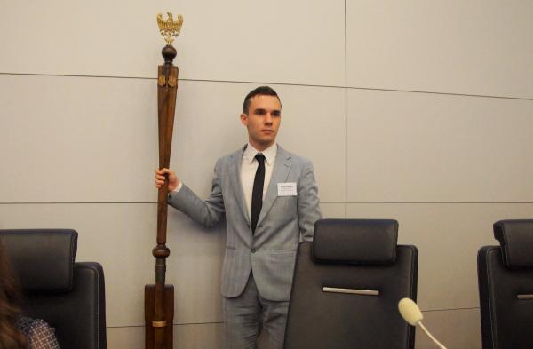 Inauguracyjna sesja Młodzieżowego Sejmiku Województwa Wielkopolskiego.- kliknij aby powiększyć