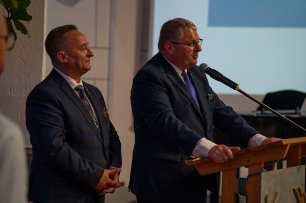 Krzysztof Grabowski Wicemarszałek Województwa Wielkopolskiego wziął udział w uroczystym otwarciu Muzeum Rybactwa Śródlądowego i Ochrony Wód w Sierakowie- kliknij aby powiększyć
