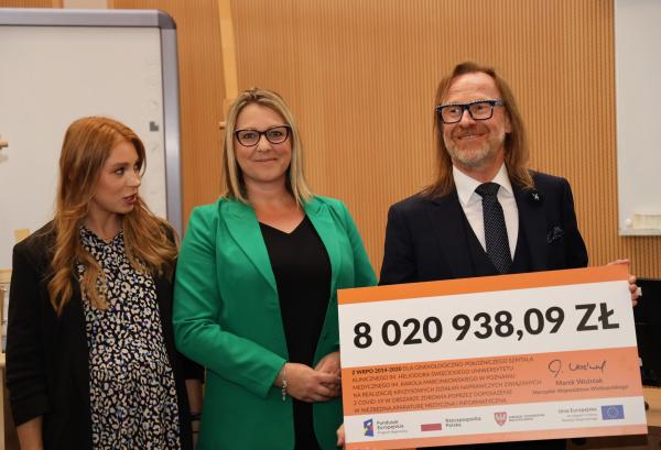 Podpisanie umów w ramach  podziałania WRPO Infrastruktura ochrony zdrowia - kliknij aby powiększyć