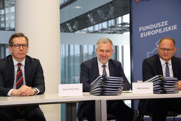 Podpisanie umów w ramach  podziałania WRPO Infrastruktura ochrony zdrowia - kliknij aby powiększyć