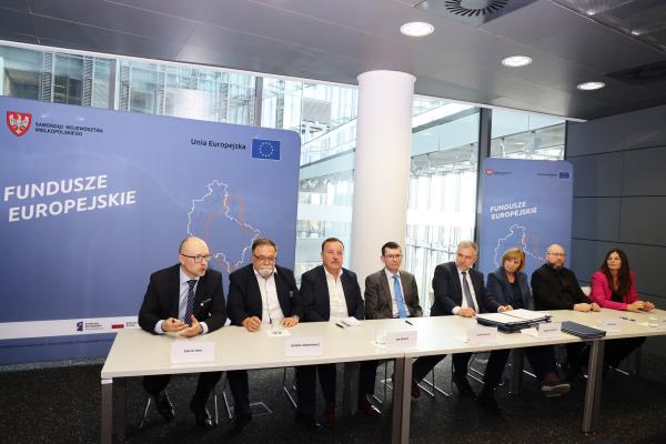 42 mln zł marszałkowskich funduszy unijnych dla poznańskich szpitali oraz lecznic w Kaliszu i Koninie- kliknij aby powiększyć