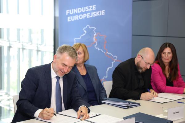 42 mln zł marszałkowskich funduszy unijnych dla poznańskich szpitali oraz lecznic w Kaliszu i Koninie- kliknij aby powiększyć