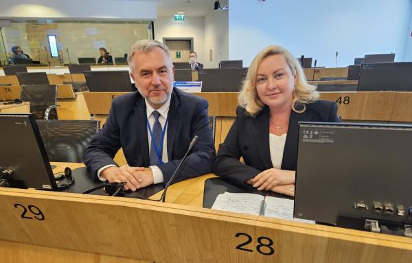 Marszałek Marek Woźniak z z Tetianą Jehorową-Łucenko przewodniczącą Rady Obwodu Charkowskiego- kliknij aby powiększyć