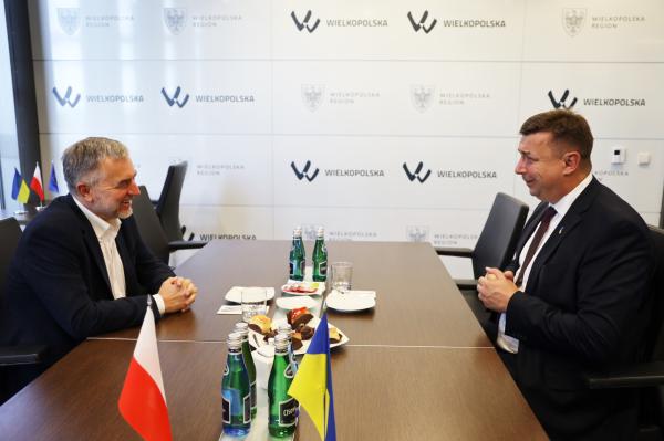 Spotkanie Marszałka Województwa Wielkopolskiego z Konsulem Generalnym Ukrainy we Wrocławiu
- kliknij aby powiększyć