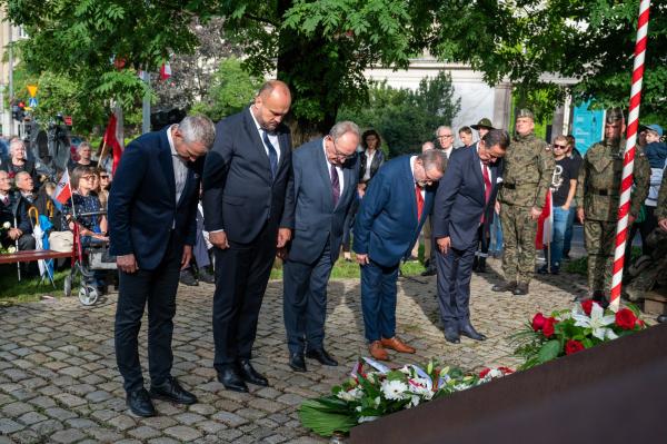 Wielkopolanie upamiętnili Powstańców Warszawskich- kliknij aby powiększyć