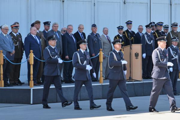 Wicemarszałek Wojciech Jankowiak na obchodach Święta Lotnictwa Polskiego- kliknij aby powiększyć