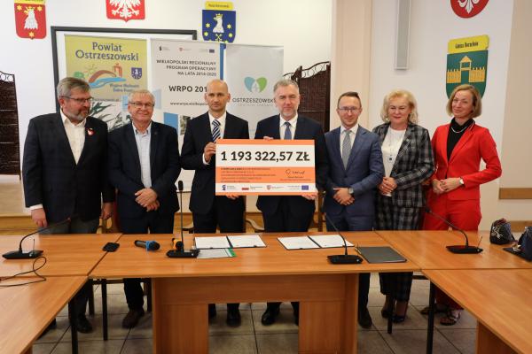 Prawie 12 mln zł unijnego dofinansowania trafi do  Ostrzeszowskiego Centrum Zdrowia.- kliknij aby powiększyć