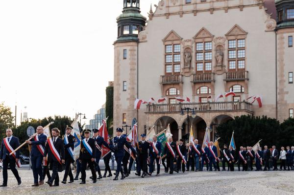 Obchody Dnia Wolności i Solidarności - kliknij aby powiększyć