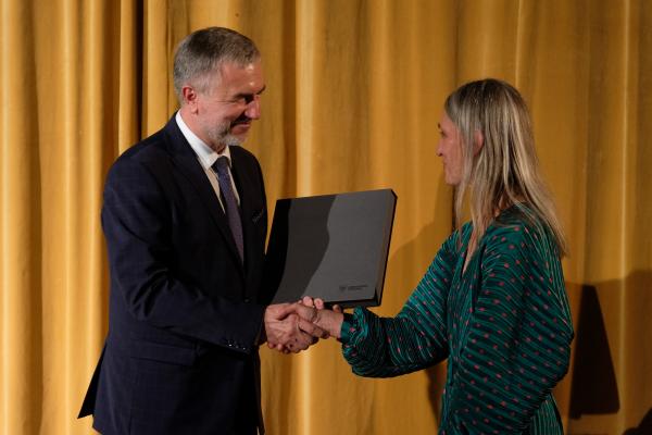 Marszałkowski Polski Teatr Tańca zainaugurował jubileuszowy sezon. Z tej okazji przygotowano wiele spektakli wystaw oraz innych atrakcji. Nowy sezon rozpoczął się uroczystym otwarciem w którym wziął udział Marszałek Marek Woźniak.

- kliknij aby powiększyć