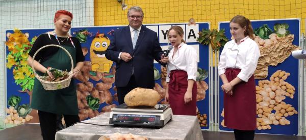 Finał II edycji konkursu na największą pyrę oraz potrawę z pyry zorganizowany przez Samorząd Województwa Wielkopolskiego w Ostrzeszowie w 2022 roku- kliknij aby powiększyć