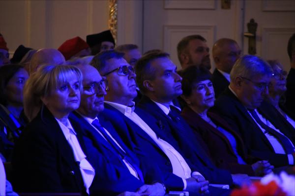 Inauguracja roku akademickiego na UAM   - kliknij aby powiększyć