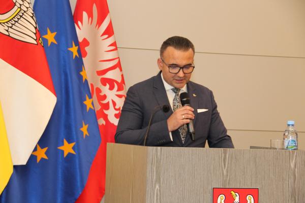 Edukacja dla demokracji- kliknij aby powiększyć