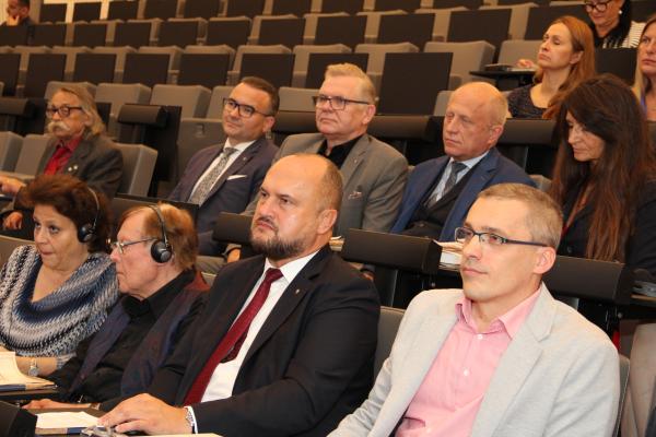 Edukacja dla demokracji- kliknij aby powiększyć