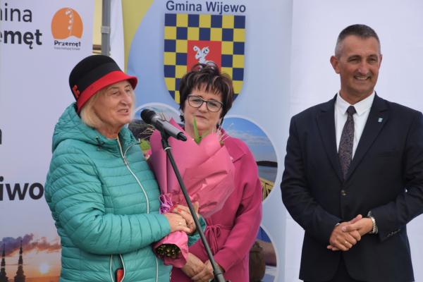 Wojciech Jankowiak Wicemarszałek Województwa Wielkopolskiego uczestniczył w otwarciu przebudowanego odcinka drogi wojewódzkiej nr 305 od miejscowości Solec do mostu na Południowym Kanale Obry.- kliknij aby powiększyć