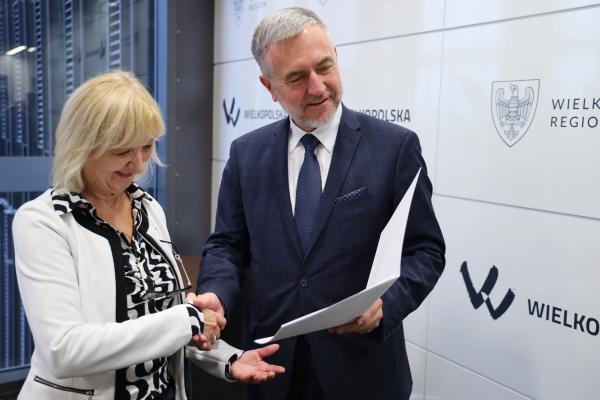 Wręczenie dyplomów Programu Wielkopolska Akademia Samorządności- kliknij aby powiększyć