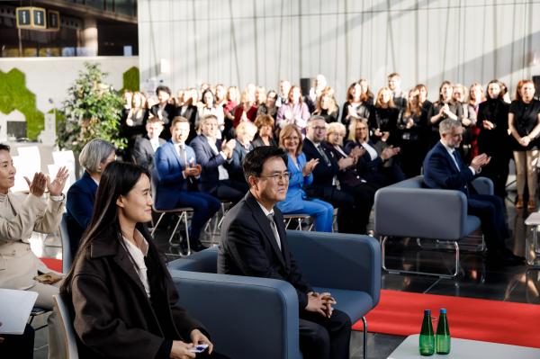 Delegacja z Korei Południowej z wizytą w Wielkopolsce- kliknij aby powiększyć
