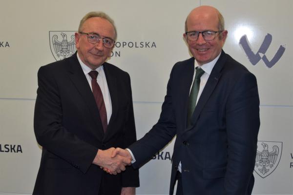 Wojciech Jankowiak Wicemarszałek Województwa Wielkopolskiego i Patrick Haughey Ambasador Nadzwyczajny i Pełnomocny Republiki Irlandii.- kliknij aby powiększyć