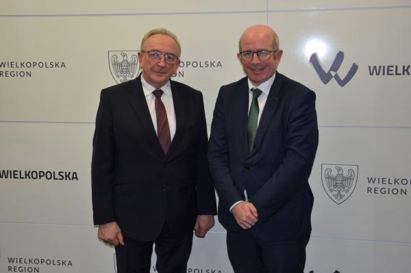 Wojciech Jankowiak Wicemarszałek Województwa Wielkopolskiego i Patrick Haughey Ambasador Nadzwyczajny i Pełnomocny Republiki Irlandii.- kliknij aby powiększyć