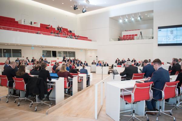 Marszałek Marek Woźniak w Landtagu Brandenburgii fot. Landtag Brandenburg- kliknij aby powiększyć