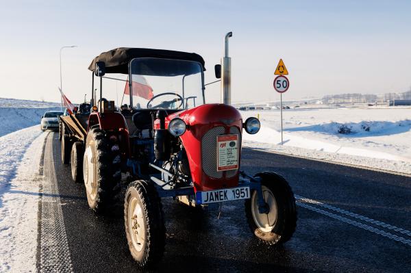W poniedziałek 4 grudnia odbyła się uroczystość oddania do użytku obwodnicy Gostynia w ciągu drogi wojewódzkiej nr 434- kliknij aby powiększyć