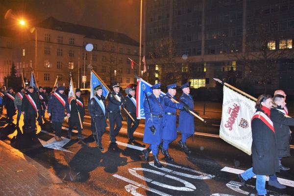 Wojciech Jankowiak Wicemarszałek Województwa Wielkopolskiego wziął udział uroczystościach upamiętniających 42. rocznicę wprowadzenia stanu wojennego.- kliknij aby powiększyć