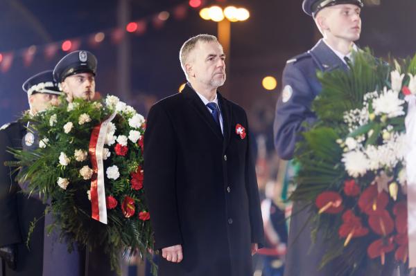 Centralne obchody 105. rocznicy wybuchu Powstania Wielkopolskiego przy pomniku Powstańców Wielkopolskich- kliknij aby powiększyć