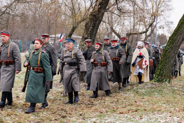 Obchody 105. rocznicy zdobycia lotniska Ławica- kliknij aby powiększyć